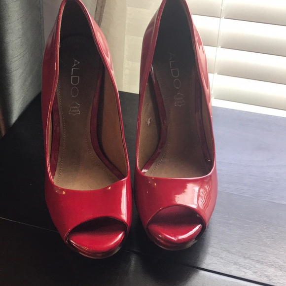 Red, genuine leather Aldo heels - Picture 1 of 4
